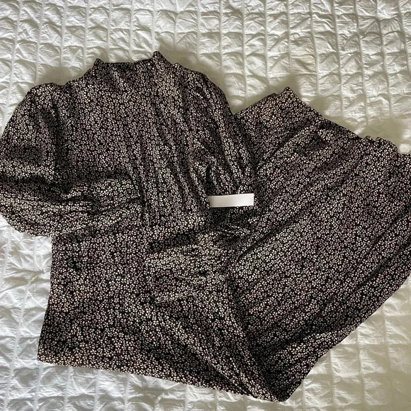 Flynn Skye Magnolia floral mock neck maxi dress in blush Pearl - Picture 7 of 13